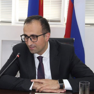 Հայաստանում է ՌԴ առողջապահության նախարարության պատվիրակությունը Հայտնում է Առողջապահության նախարար Արսեն Թորոսյանը