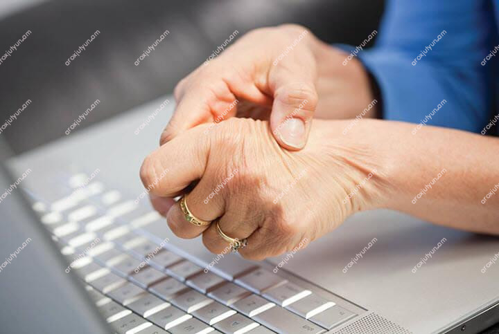 Սակրոիլեիտ Սակրոիլեիտ